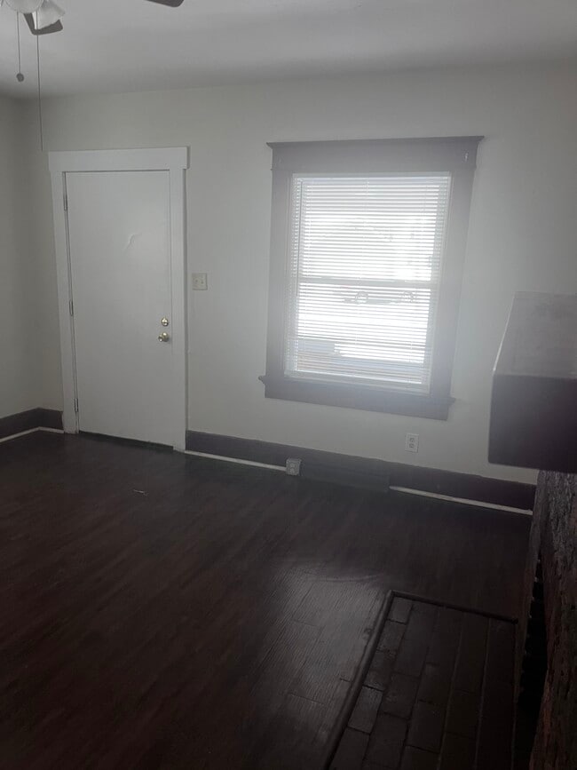 Foto del edificio - 2056 Auburn Ave