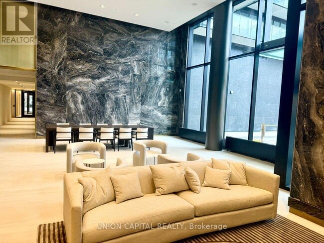 Building Photo - 127 Broadway Ave