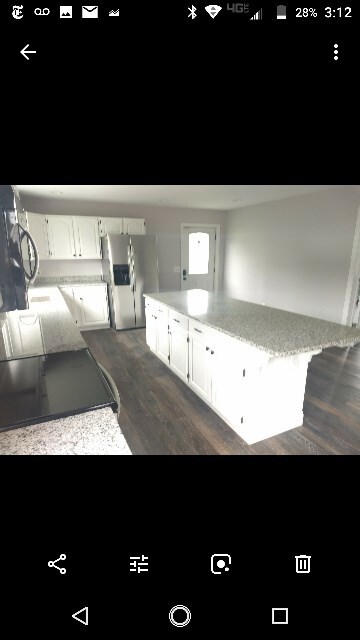 Foto del edificio - 99 Seaver Cir