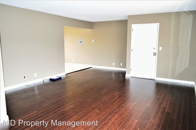 Foto del edificio - 319 Walnut Ave