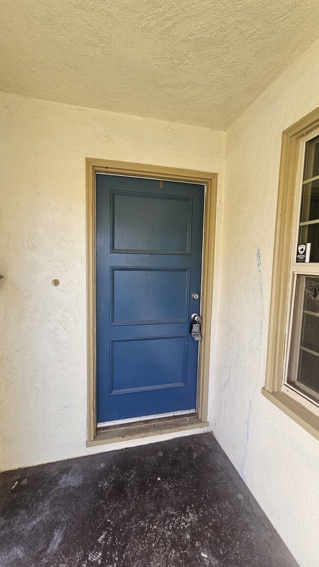 Foto del edificio - 2545 Nevada Ave