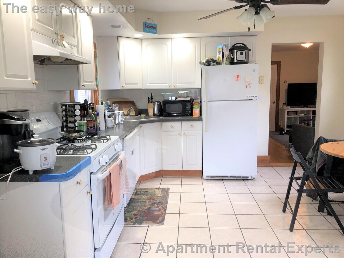 Foto principal - 357 Columbia St