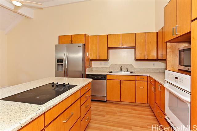 Building Photo - 44-145-145 Laha St