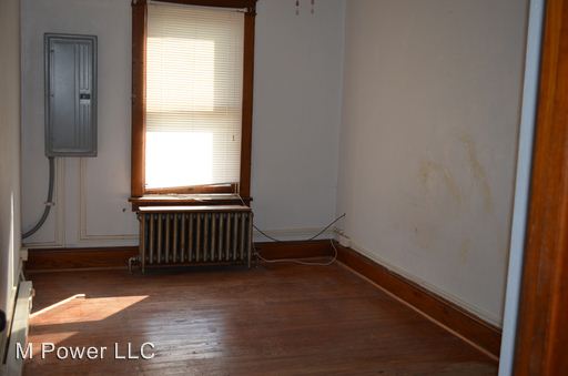 Building Photo - 185 W Spotswood Ave