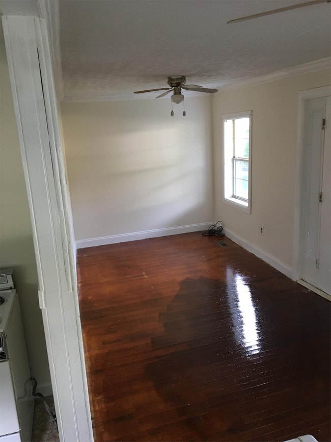 Photo - 904 Drive D House