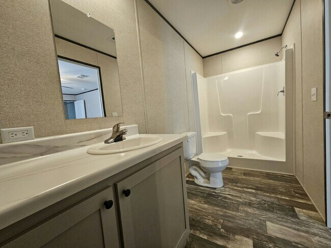 Foto del edificio - 6721 Hidden Oaks Dr