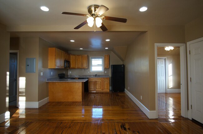Foto del edificio - 375 Bay View Ave