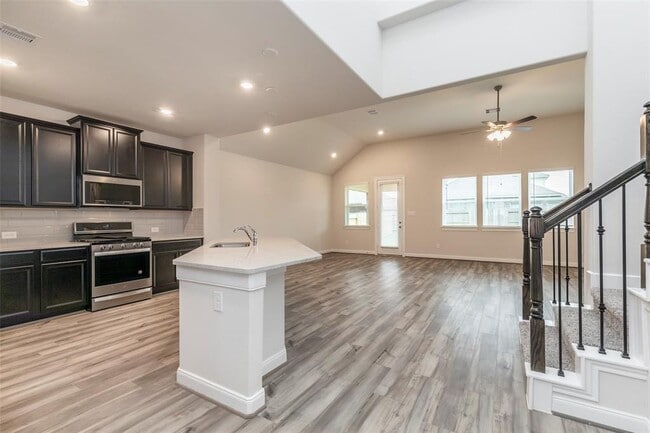 Building Photo - 20110 Kyle Canyon Dr