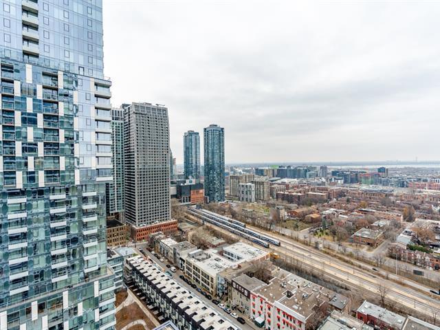 Building Photo - 1500 Boul René-Lévesque