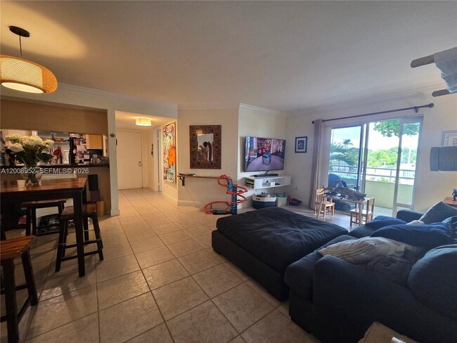Building Photo - 10795 SW 108th Ave