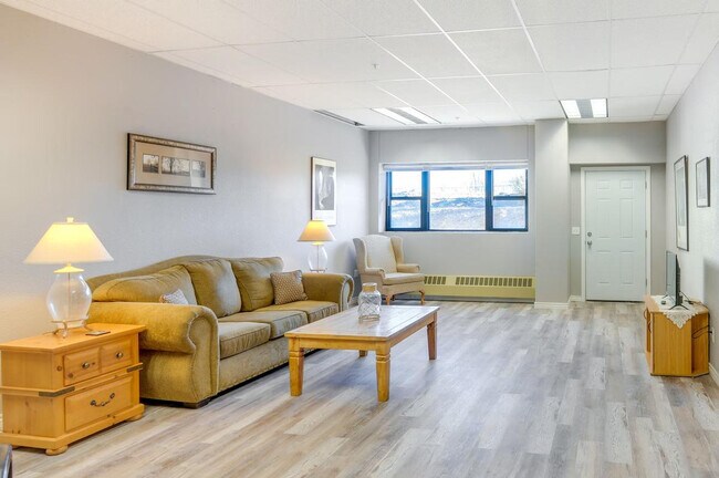 Foto del edificio - 800 Oak St