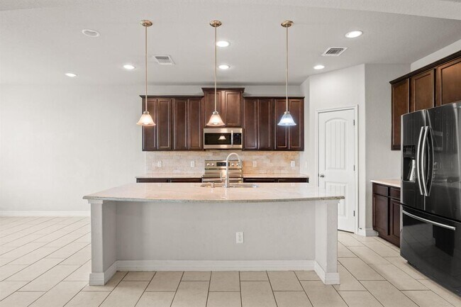 Building Photo - 3537 Hurricane Trl