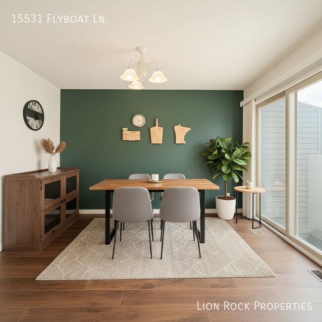 Foto del edificio - 15531 Flyboat Ln