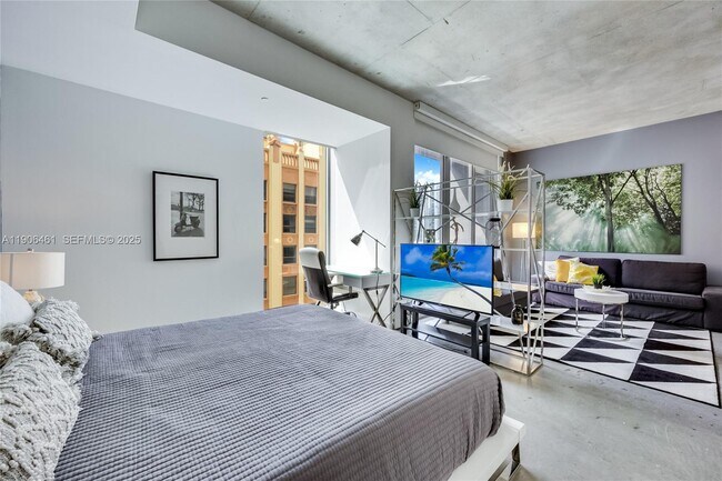 Foto del edificio - 151 SE 1st St