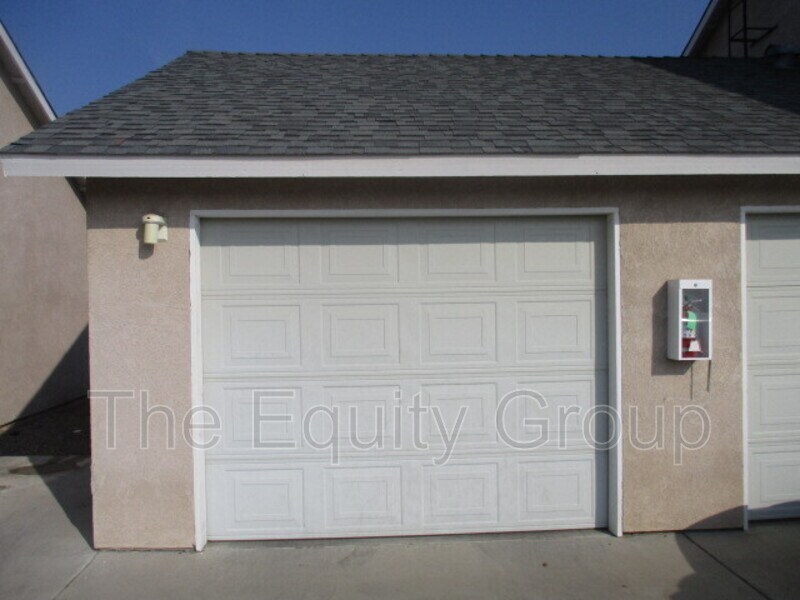 Building Photo - 1342 S Santa Fe St