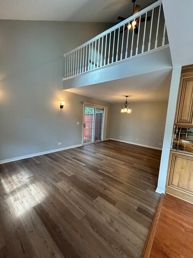 Foto del edificio - 1381 Laurel Oaks Dr