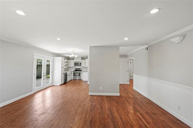 Building Photo - 1637 Dell Oak Dr