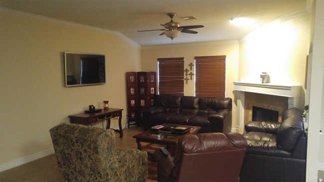 Foto del edificio - 413 Peaceful Haven Way