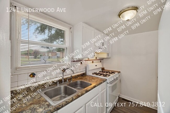 Photo - 1241 Underwood Ave- House