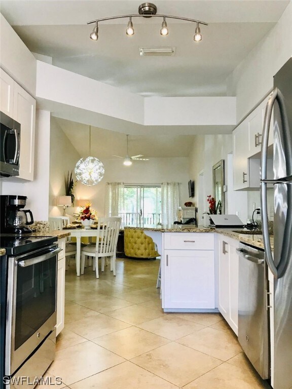 Foto del edificio - 3970 Leeward Passage Ct
