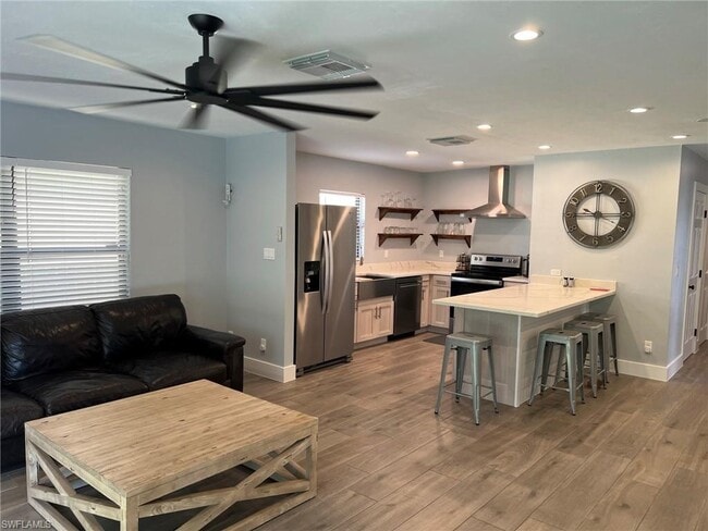 White Quartz Countertops - 1160 Michigan Ave