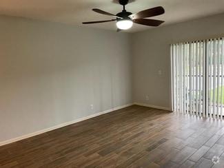 Building Photo - 3710 N Pine Island Rd
