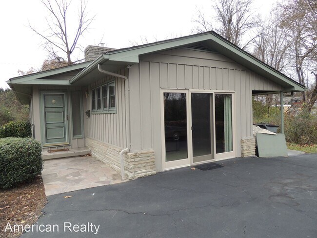 Building Photo - 3 br, 1 bath House - 1057 Oakland