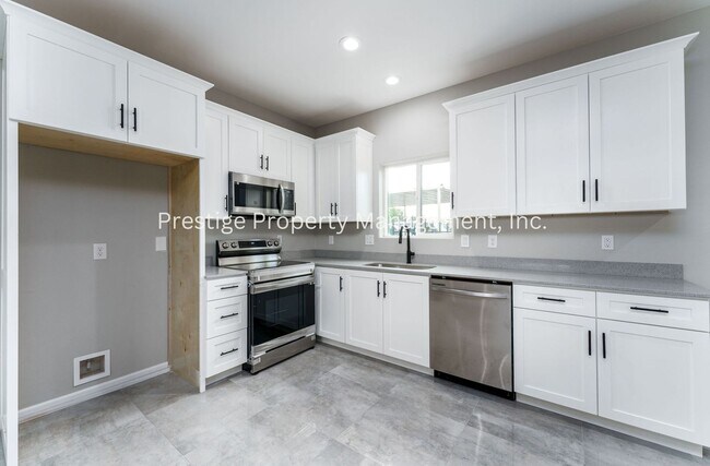 Foto del edificio - 4365 N Stanley Pl