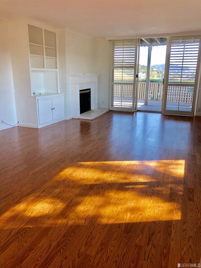 28 Marinero Cir Unit 1, Tiburon, CA 94920 Room for Rent in Tiburon