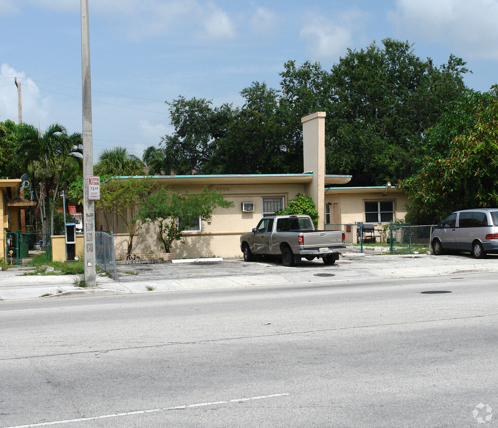 Building Photo - 5500 N Miami Ave