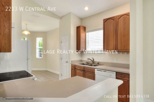 Building Photo - Southwest Winter Haven Home