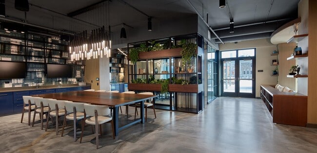 Building Photo - Westerly