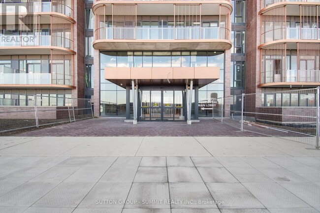 Building Photo - 220-1220 Missinnihe Way