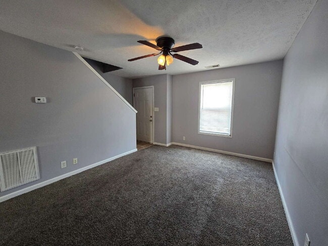 Building Photo - 812 Oak Arbor Ct
