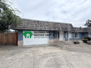 Building Photo - 5422 Marconi Ave