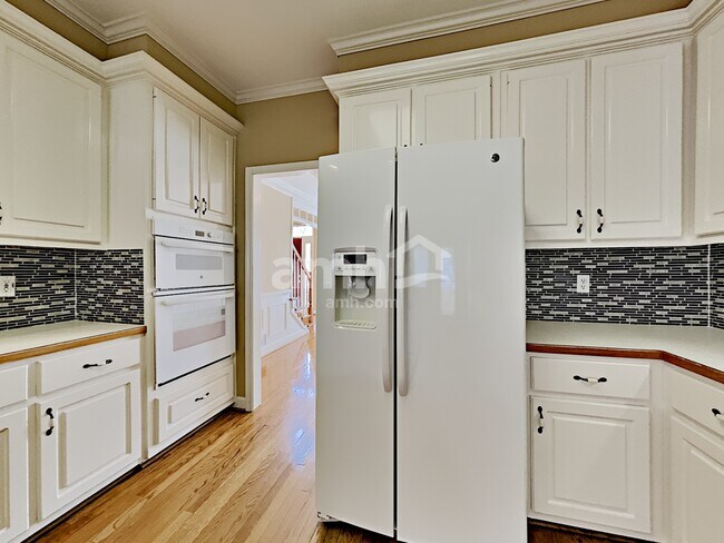 Foto del edificio - 1625 St Julian St NW