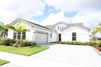 Building Photo - 15192 Wildwood Cir