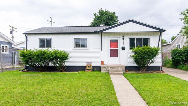 Foto del edificio - 1203 Commonwealth Ave