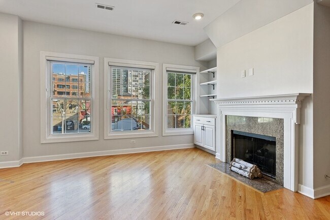 Building Photo - 1542 N Wieland St