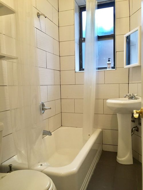 Foto del edificio - 166 W 129th St