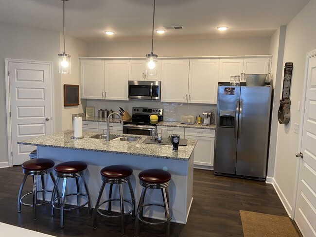 Foto del edificio - 2635 Cason Ln