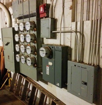  - 325 Leavenworth St