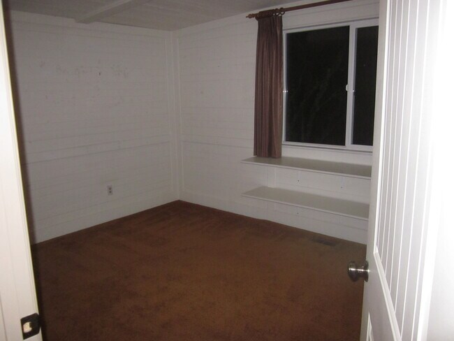 Bedroom - 120 Simpson Rd