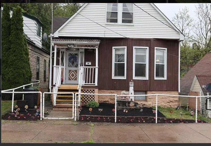 Foto principal - 257 Thompson Ave