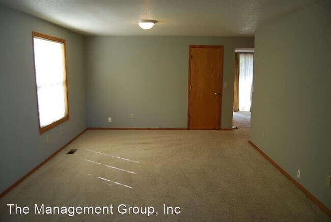 Foto del edificio - 3 br, 2 bath House - 9216 NE 25th Court