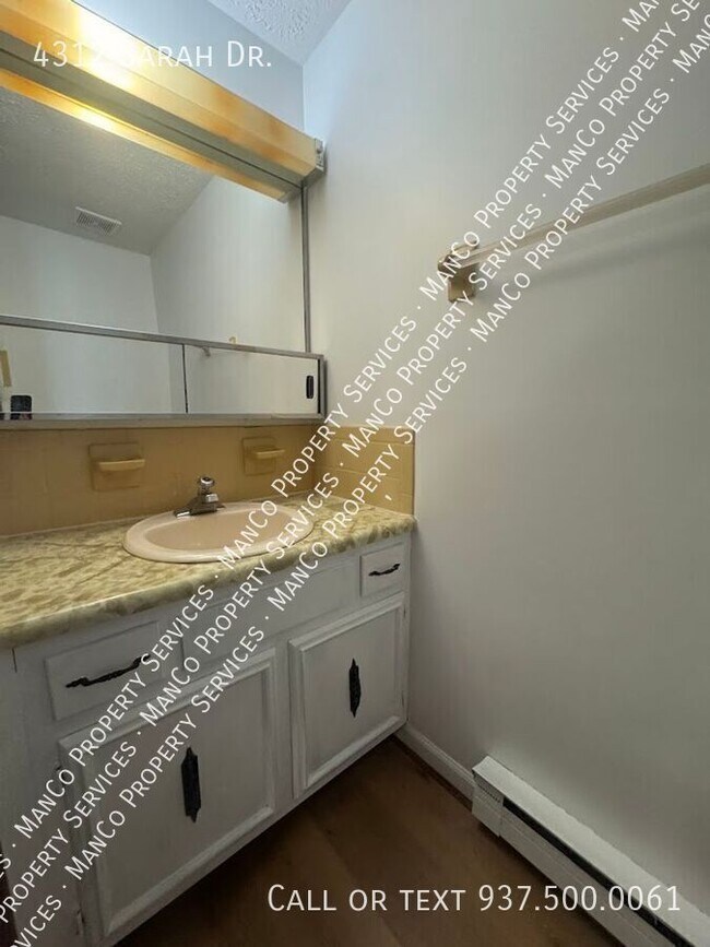 Foto del edificio - 4312 Sarah Dr