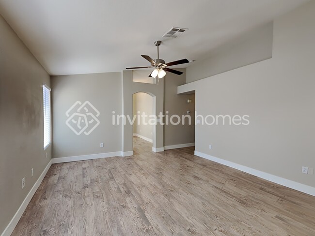 Building Photo - 8017 Tailwind Ave