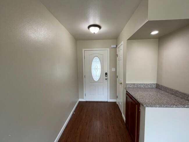 Building Photo - 3631 Quinn Way
