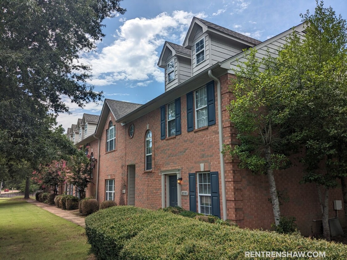 Primary Photo - Wonderful 2/2.5 Germantown Townhouse Now A...