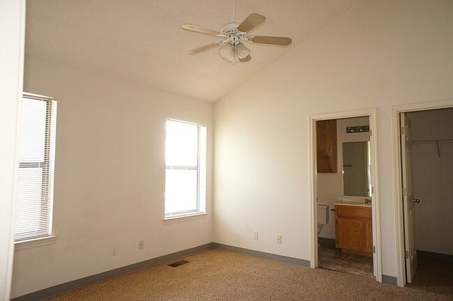 Foto del diseño de interior - 2301 S 2nd St